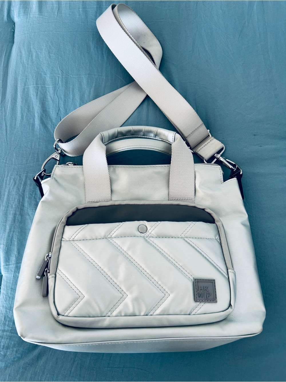 THE MINI TOTE ENCORE EDITION - SILVER METALLIC BY IHKWIP! EUC